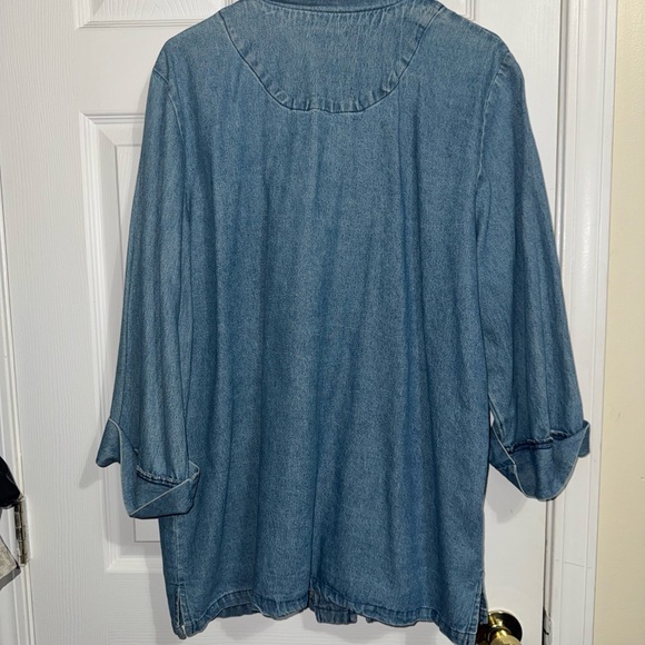 Long Blue Denim Jacket with front zipper - Picture 7 of 7